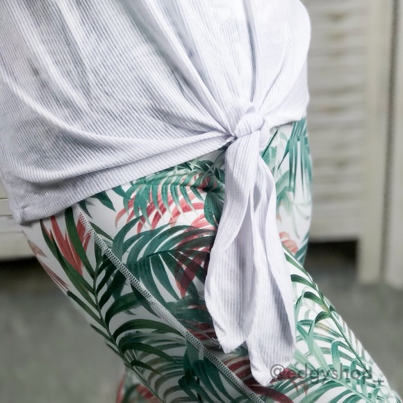 Tie Front Ribbed V-Neck Tee - Picture 6 of 6